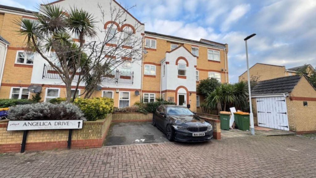 Property photo 2 of 7
