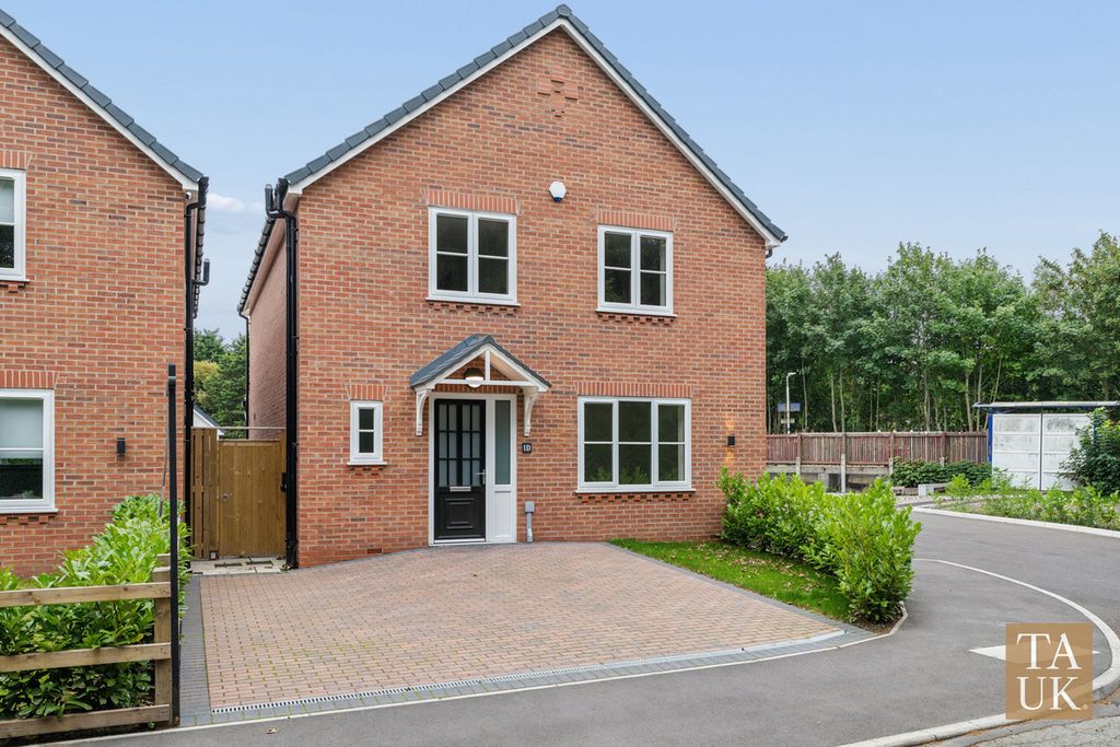 Property photo 1 of 30
