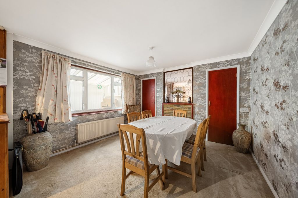 Property photo 2 of 14 4828092