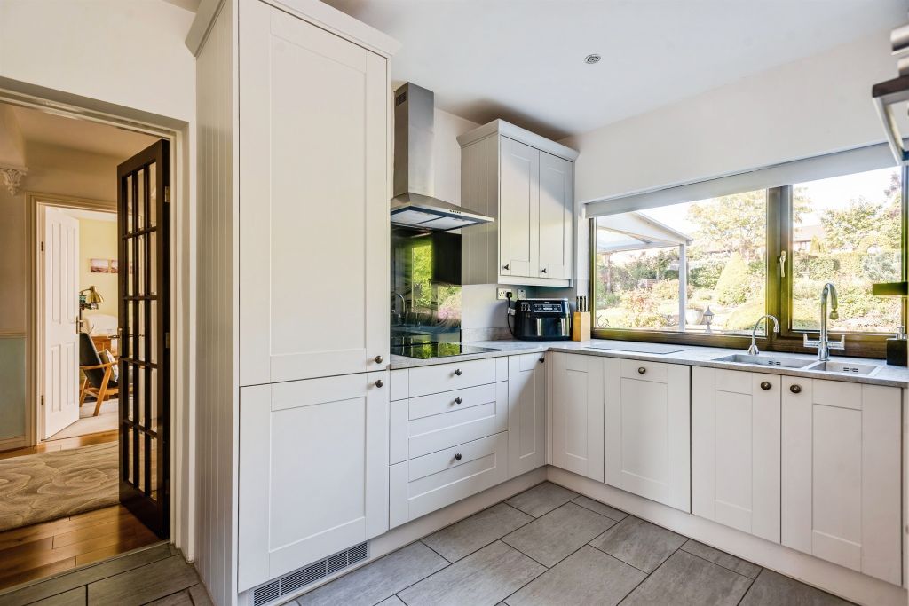 Property photo 3 of 22