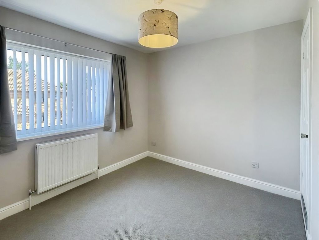 Property photo 2 of 10 Bedroom
