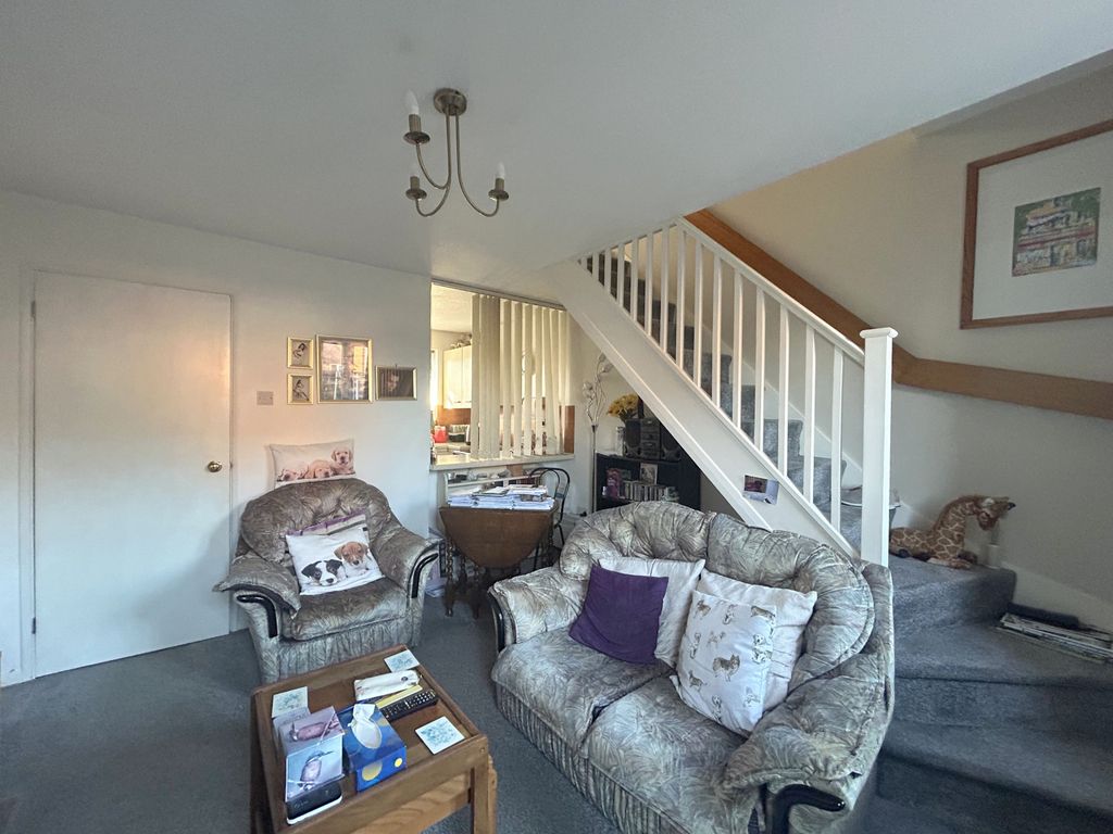 Property photo 3 of 11 Gallery
