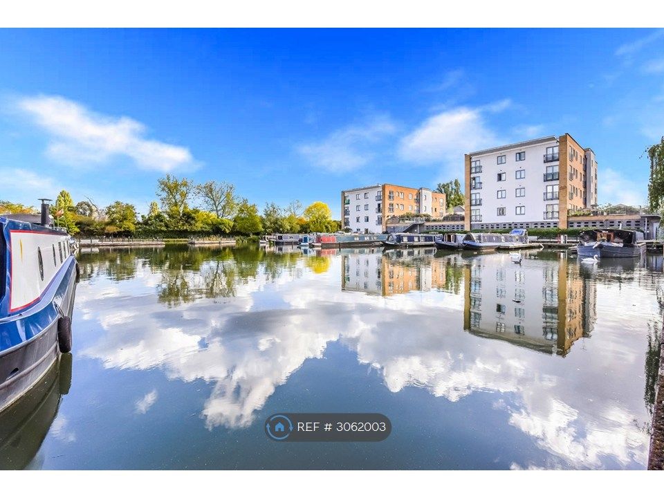 Property photo 2 of 17 Marina And Waterside Setting