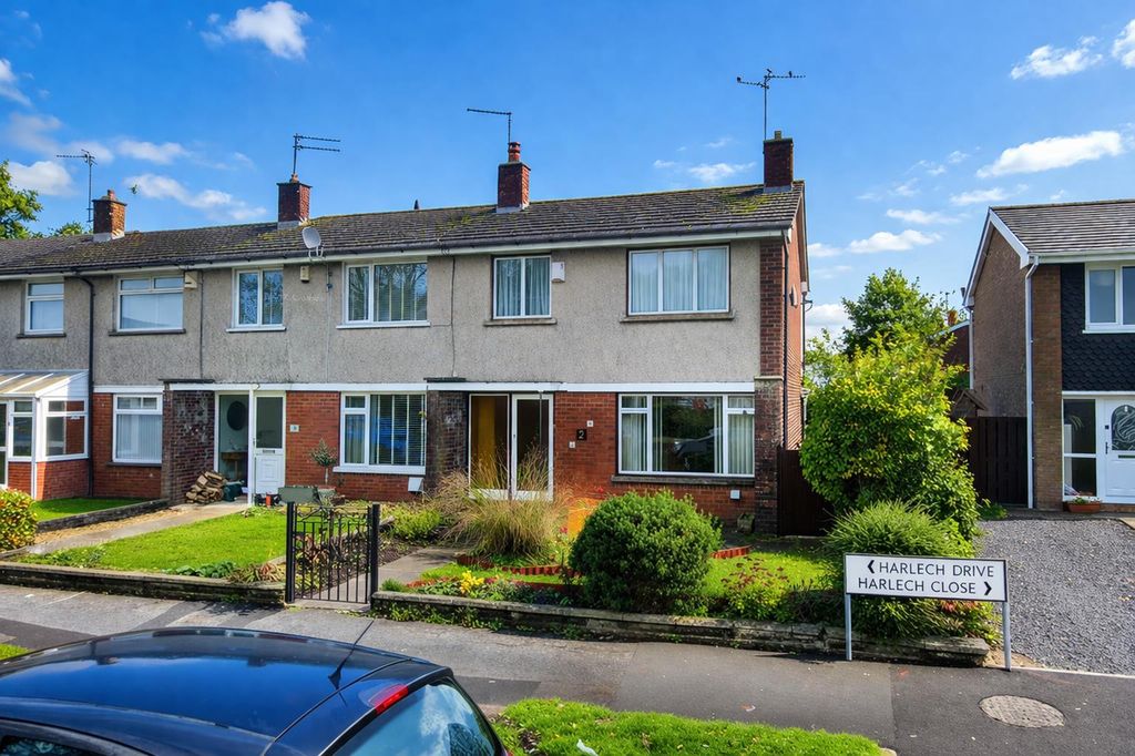 Property photo 1 of 19 Front