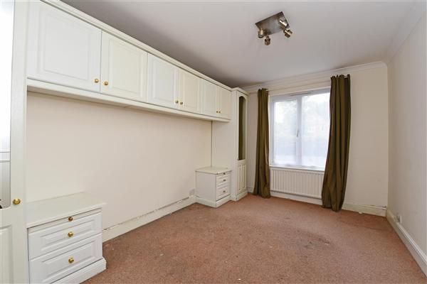 Property photo 3 of 6 Picture 3