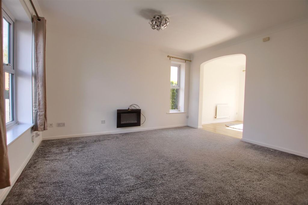 Property photo 2 of 10 Xz1.Jpg