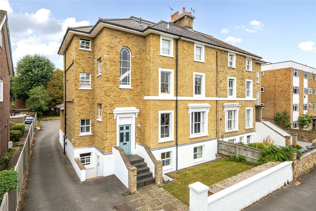Property photo 1 of 9 Picture No. 27