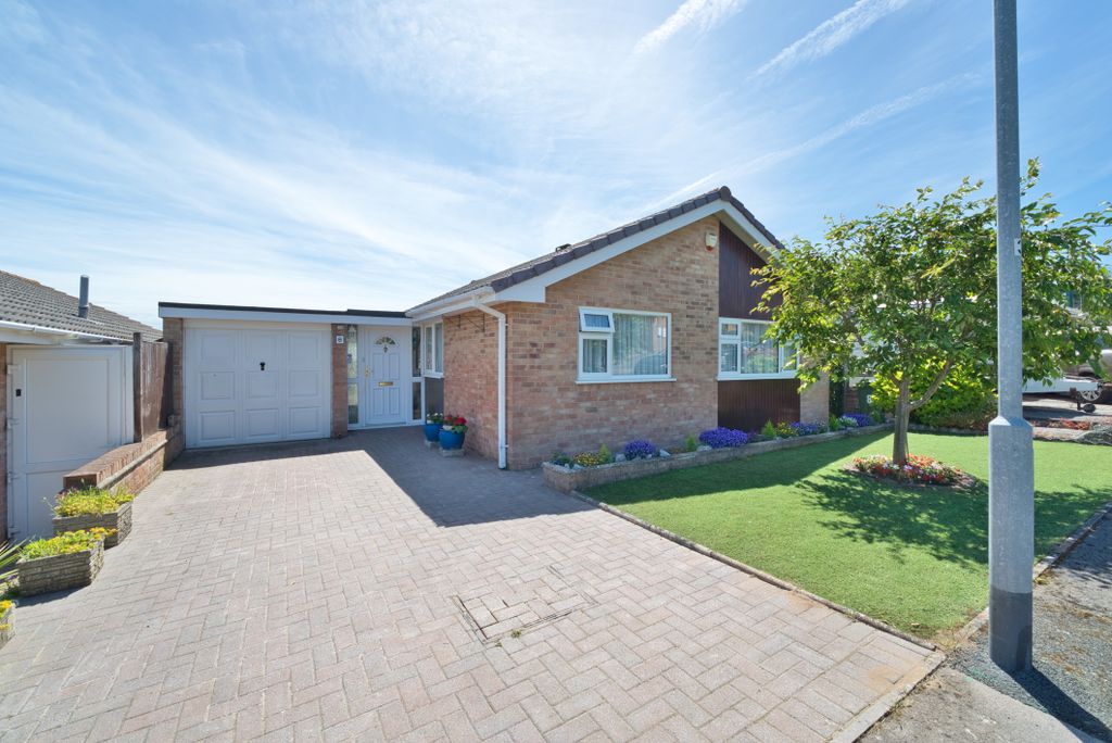Property photo 1 of 26 3 Bed Detached Bungalow For Sale