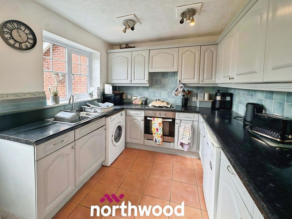 Property photo 2 of 16