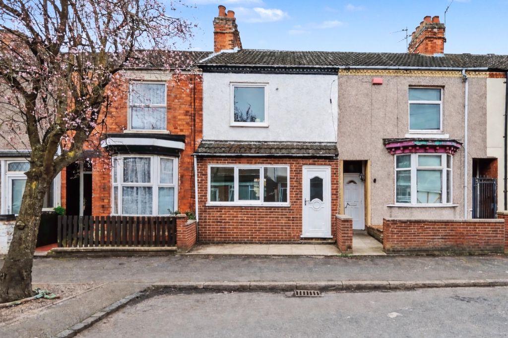 Property photo 1 of 12