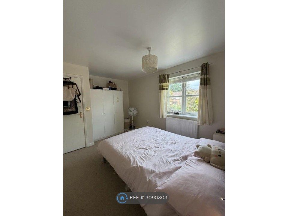 Property photo 3 of 5