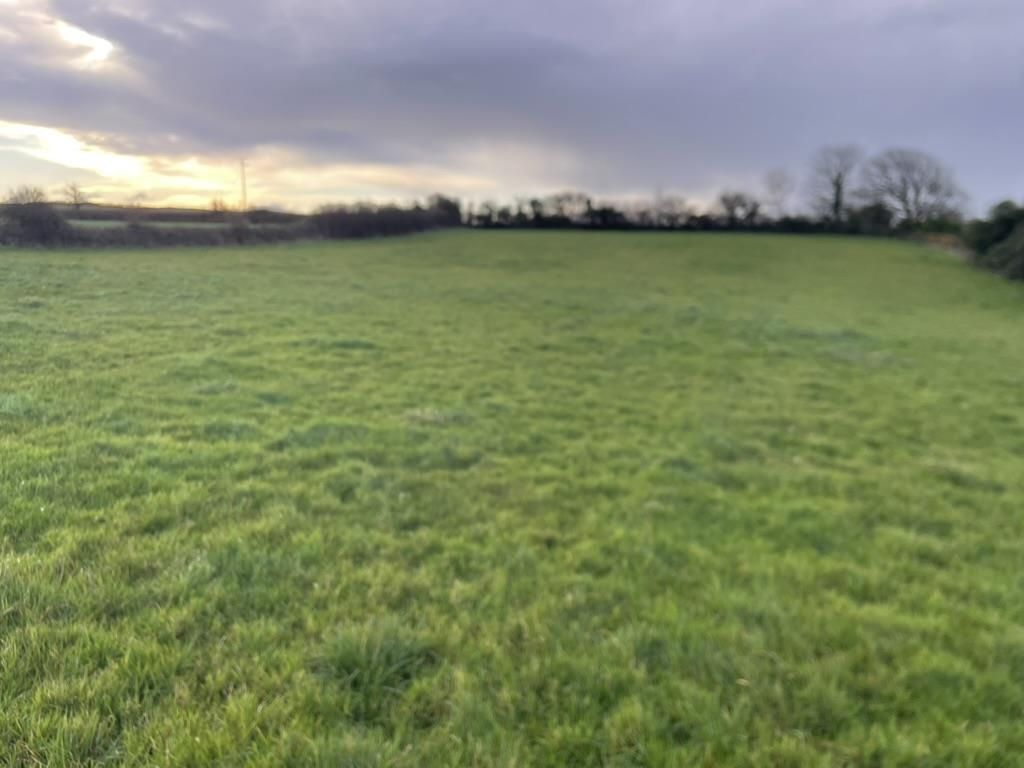 Property photo 2 of 11 228E3D58-3Bfa-4E34-Ab95-1026682B4Aef_1_105_c.Jpeg