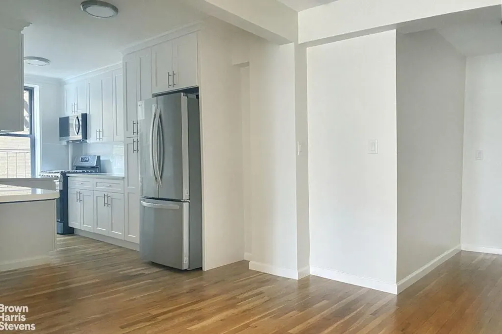 Property photo 3 of 10 <Alttext/>