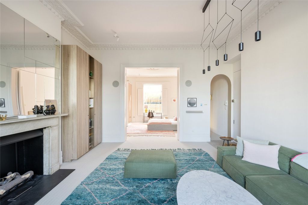 Property photo 1 of 14 Picture No. 01