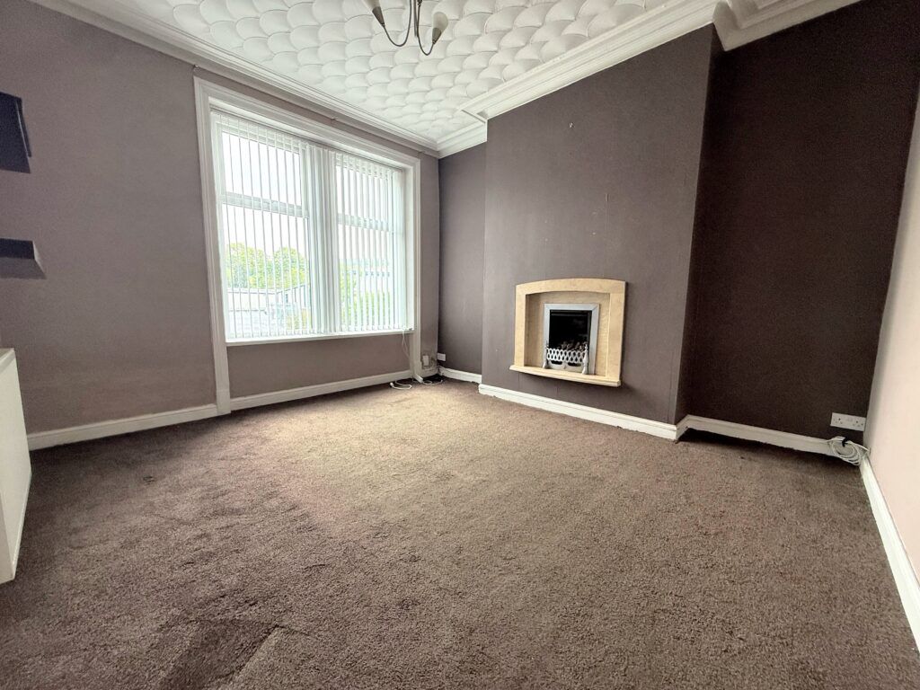 Property photo 3 of 33