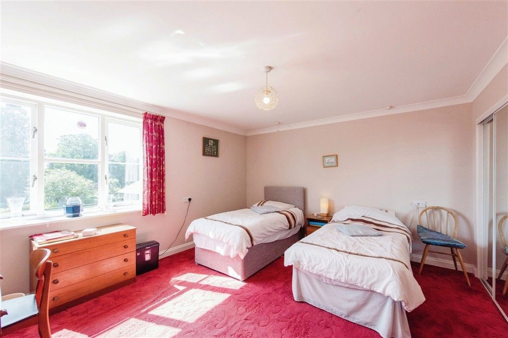 Property photo 3 of 6