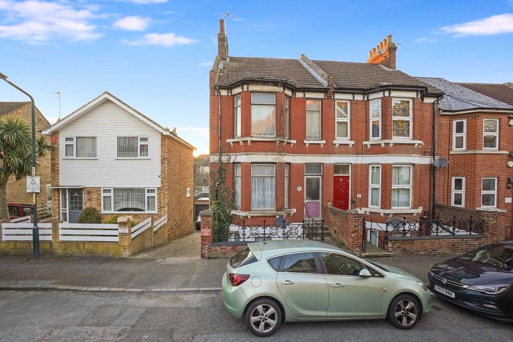 Property photo 1 of 9 Picture No. 10