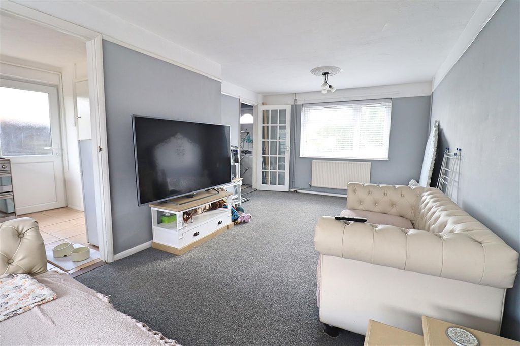 Property photo 3 of 12 Img_7476.Jpg