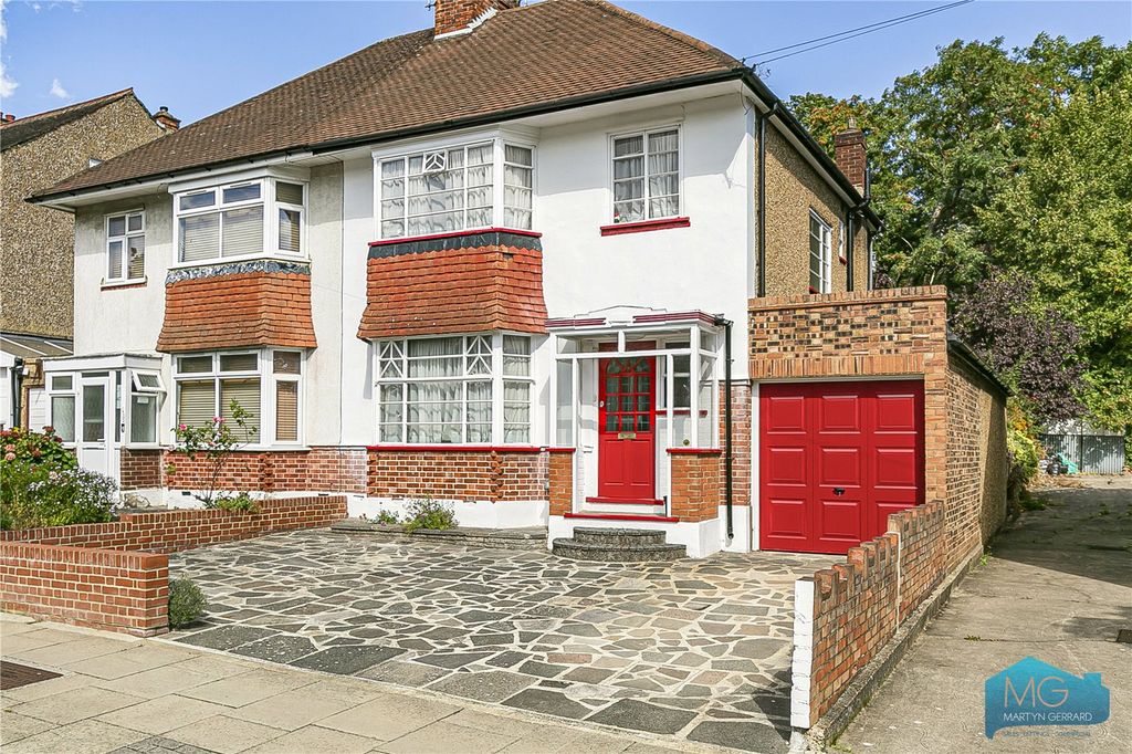 Property photo 1 of 16 Picture No. 08