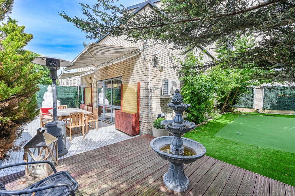 Property photo 3 of 14