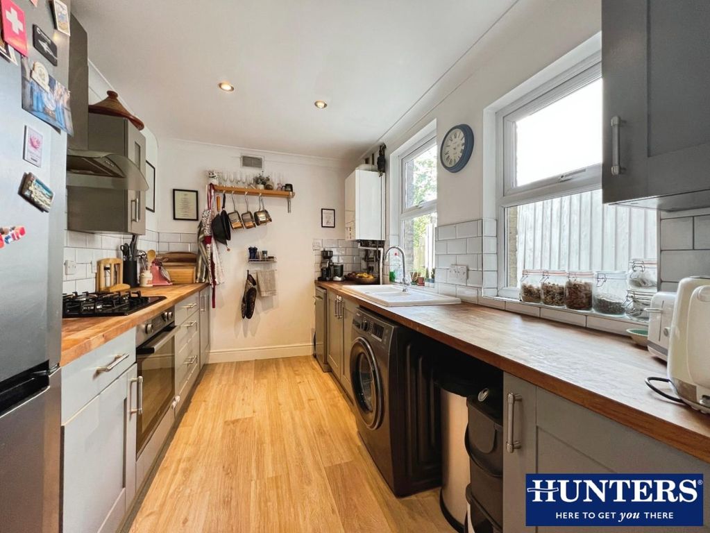 Property photo 3 of 21