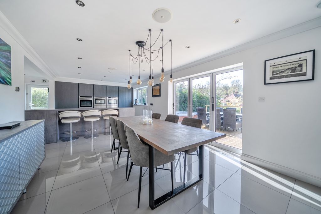 Property photo 2 of 13 Kitchen