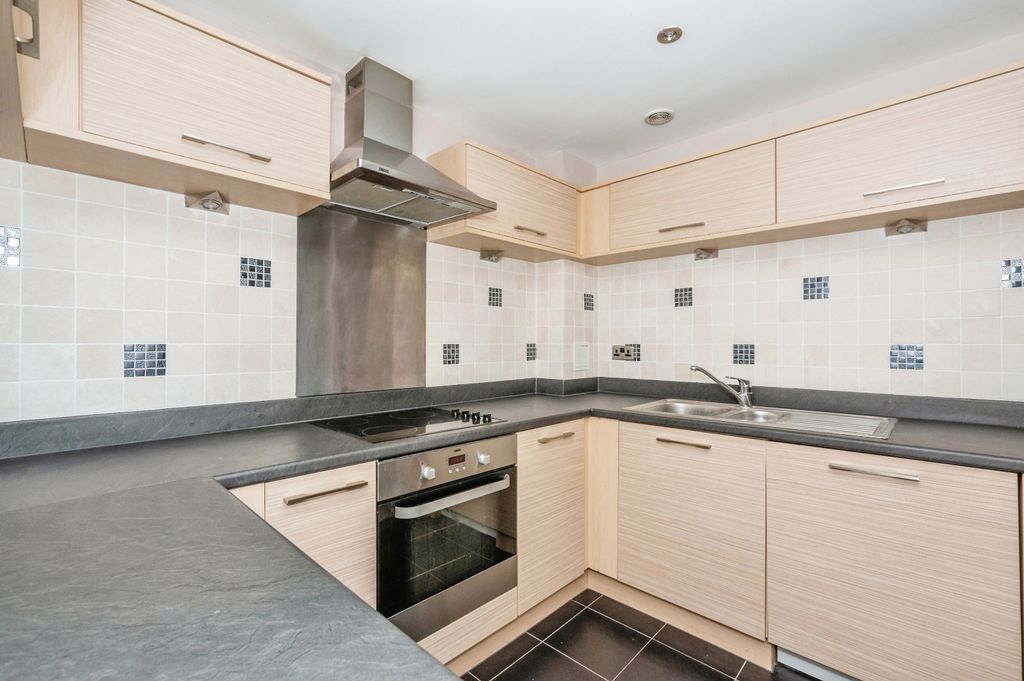 Property photo 2 of 17 Photography