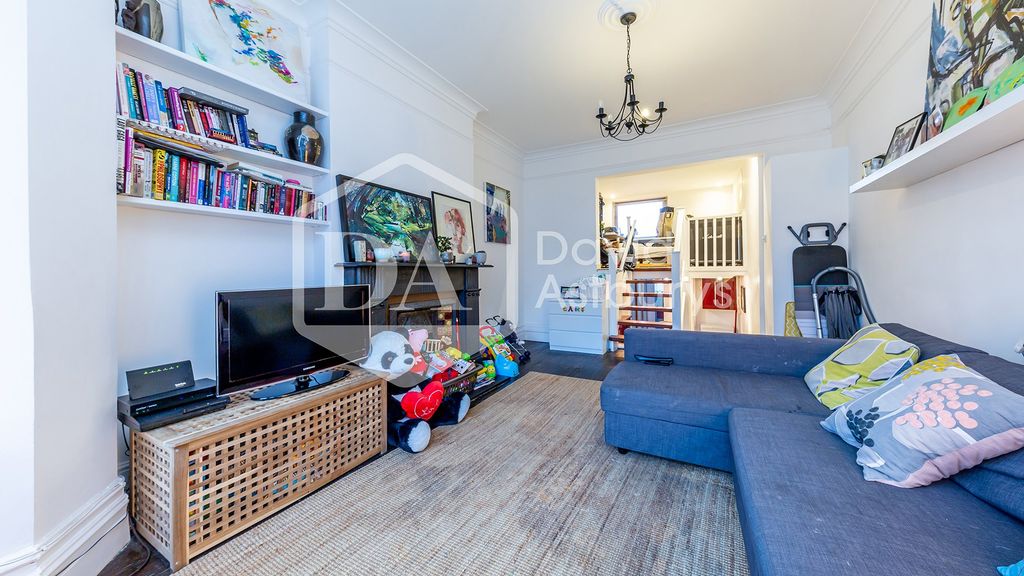 Property photo 2 of 9