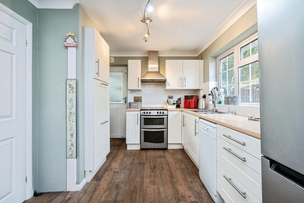 Property photo 3 of 16