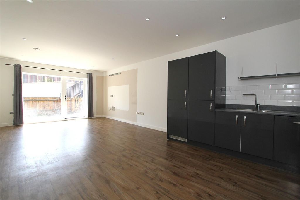 Property photo 2 of 25 2.Jpg