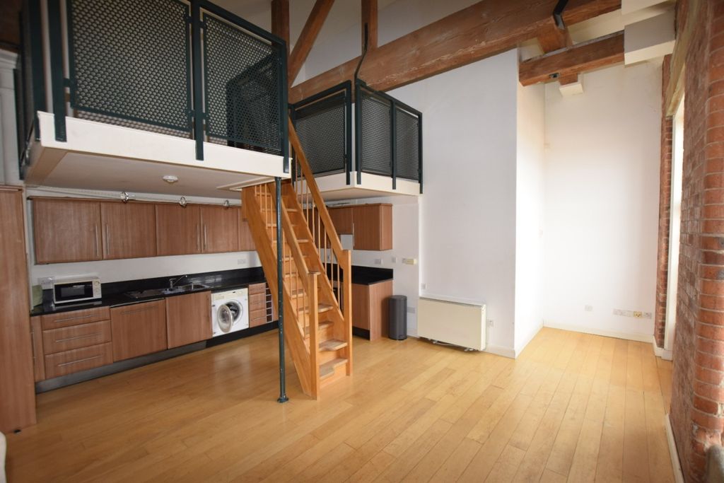 Property photo 2 of 8 1877624