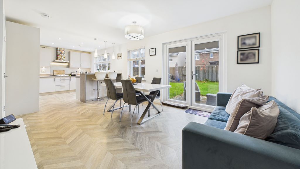 Property photo 3 of 26 Photo 19