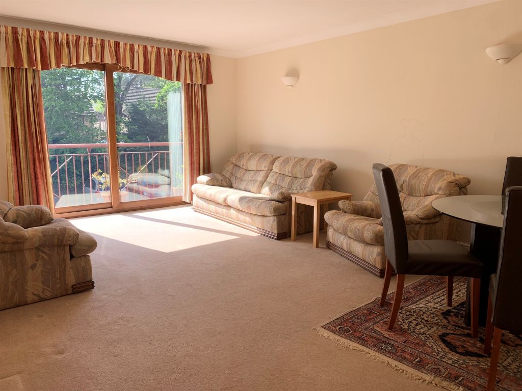 Property photo 3 of 11