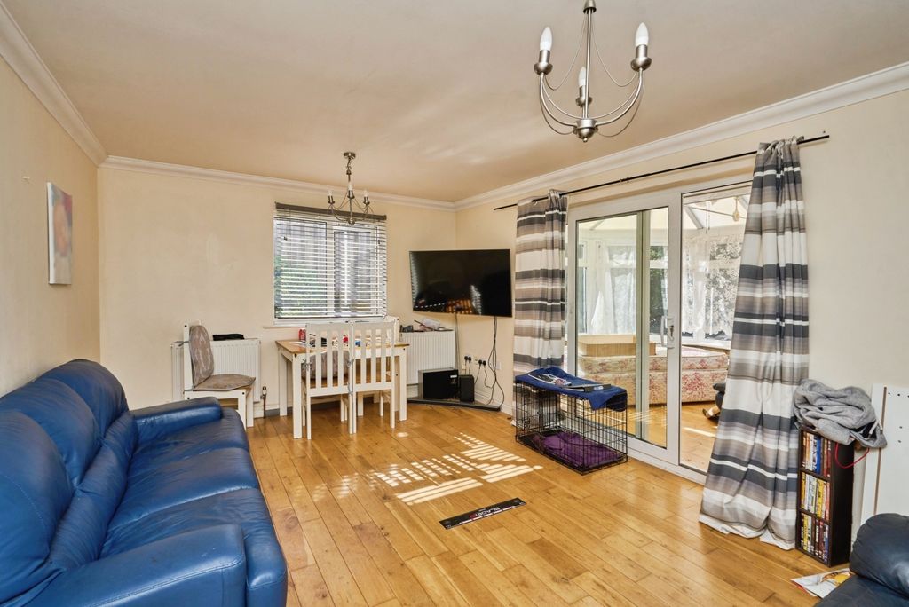Property photo 3 of 11 Image 3