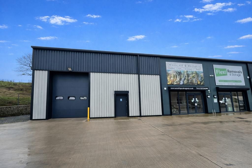 Property photo 3 of 7 Photo 8