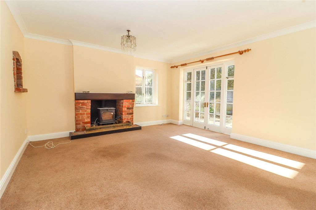 Property photo 2 of 12 Picture No. 21