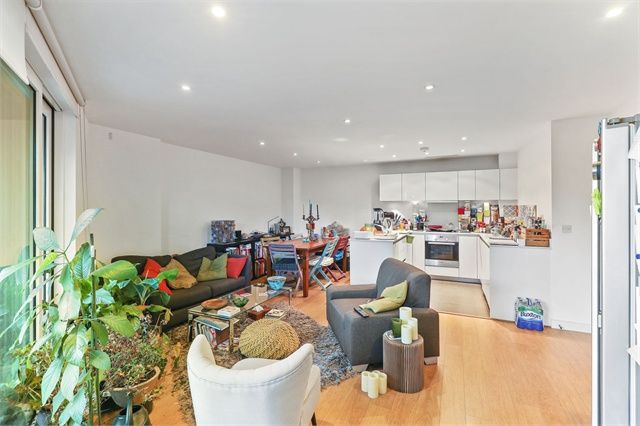 Property photo 2 of 10