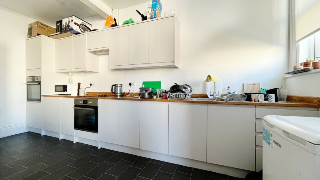 Additional image 4 of 6 bed shared accommodation to rentStanford Road, Brighton BN1