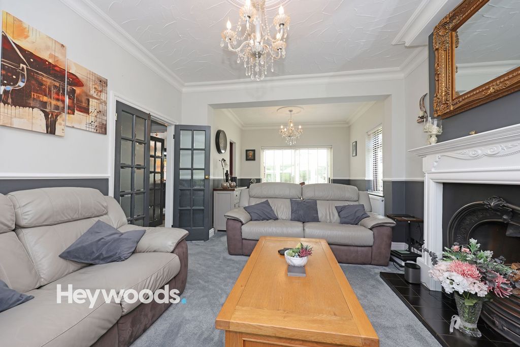Property photo 2 of 55