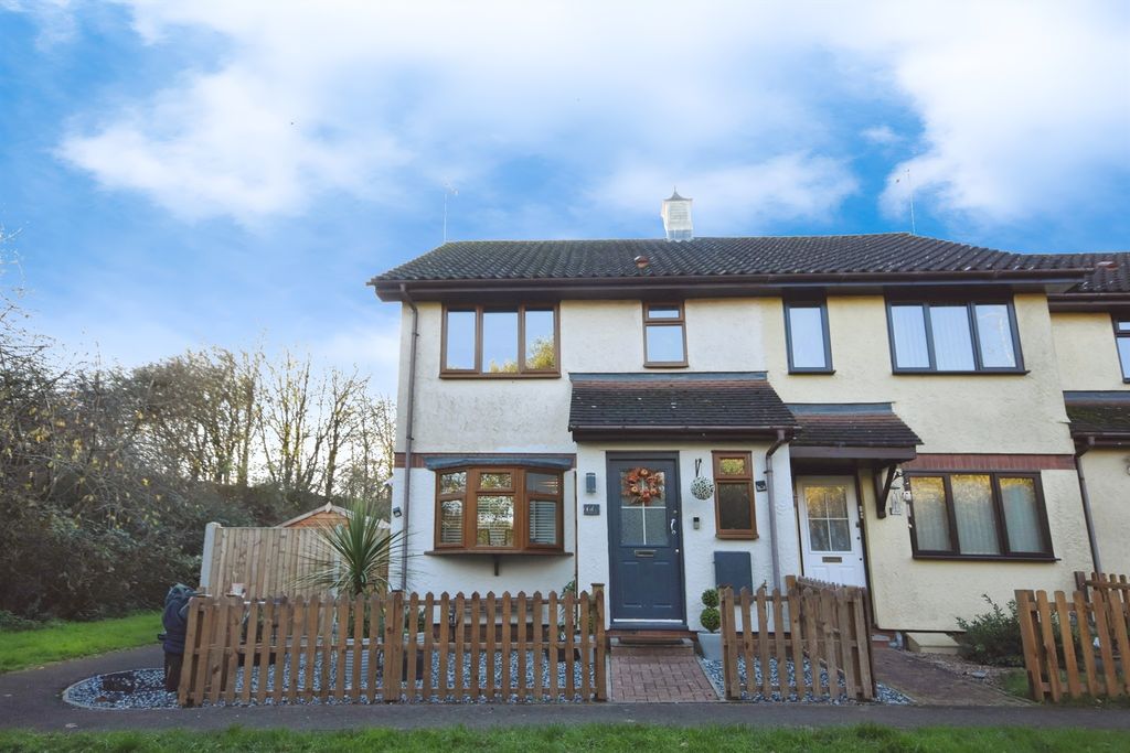 Property photo 1 of 17