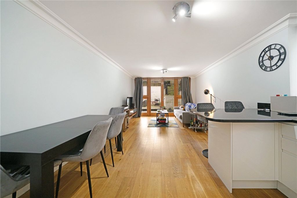 Property photo 1 of 15 Picture No. 02