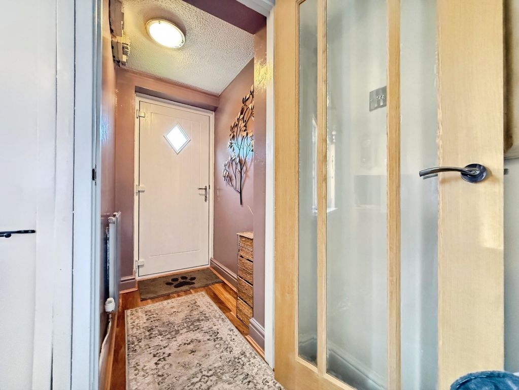 Property photo 2 of 24 4812383