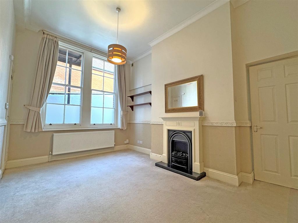 Property photo 2 of 14 E11.Jpg