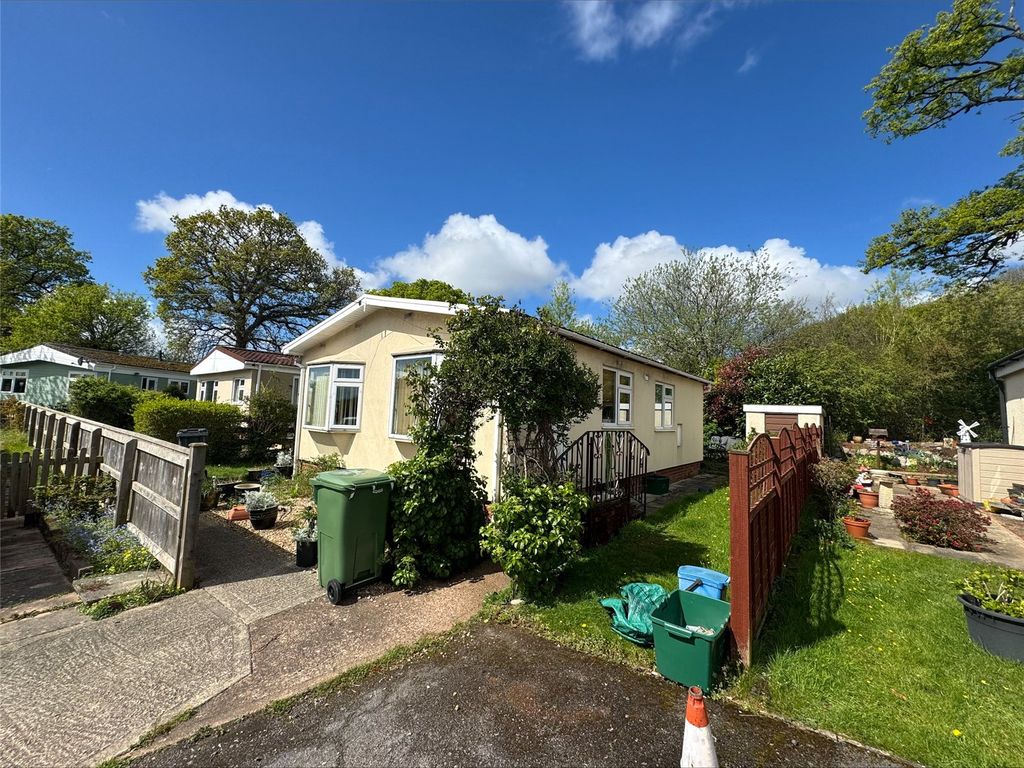 Property photo 1 of 10 Front