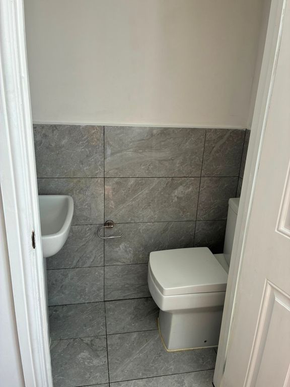 Property photo 3 of 3