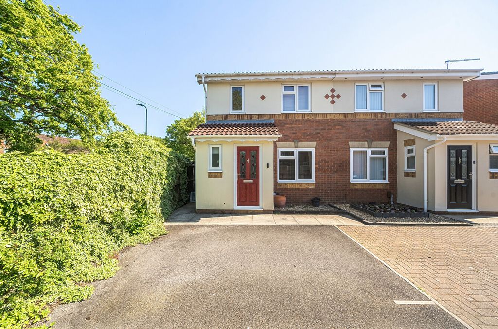 Property photo 1 of 15 1453703-1-69Ef419...