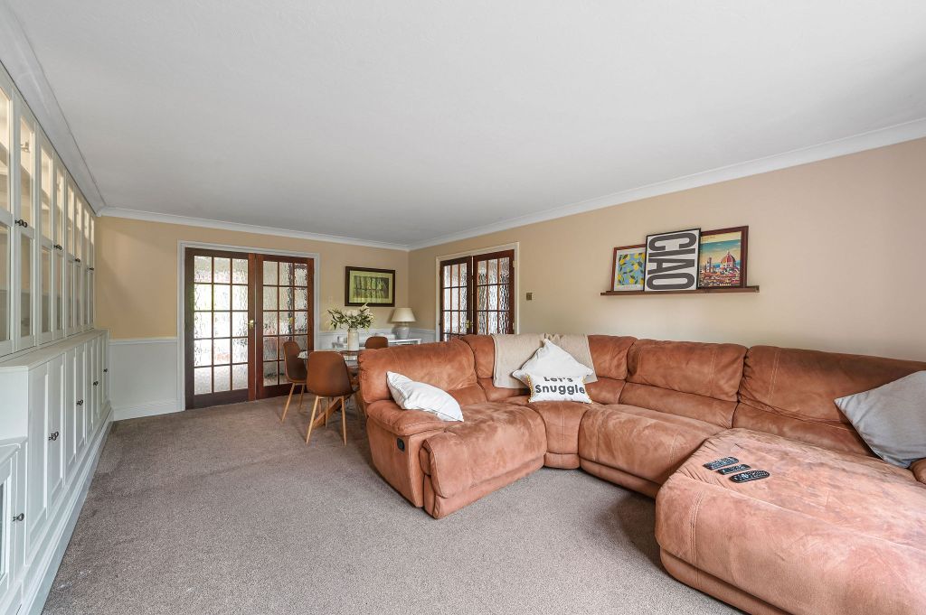 Property photo 2 of 22