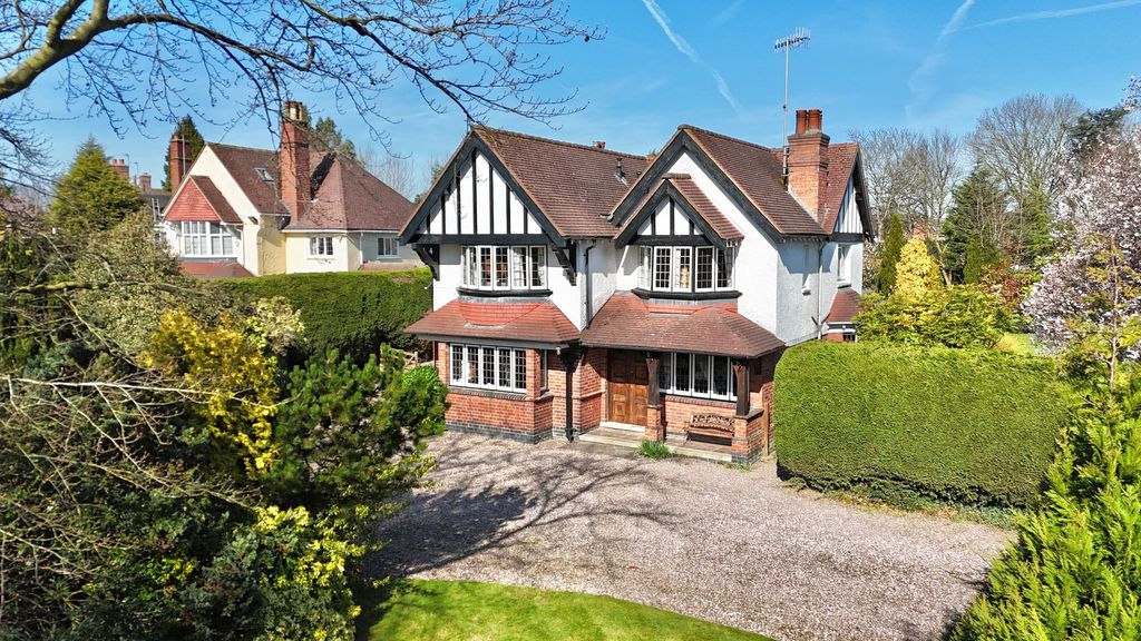 Property photo 1 of 35