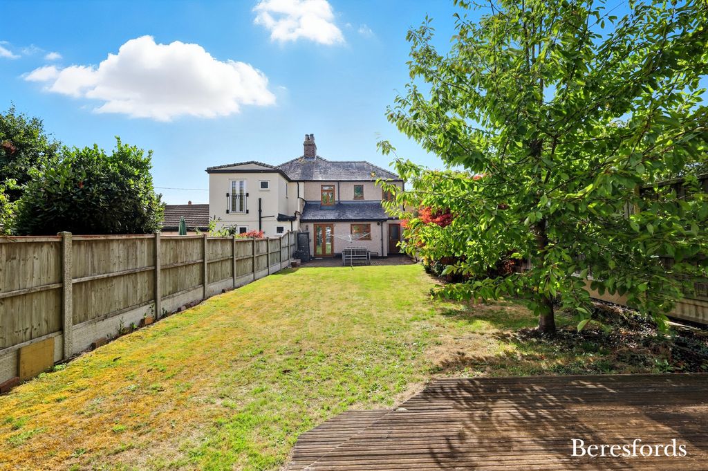 Property photo 2 of 19 Picture No. 26