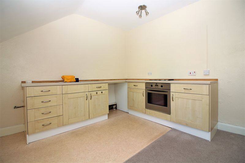 Property photo 3 of 6 Kitchen